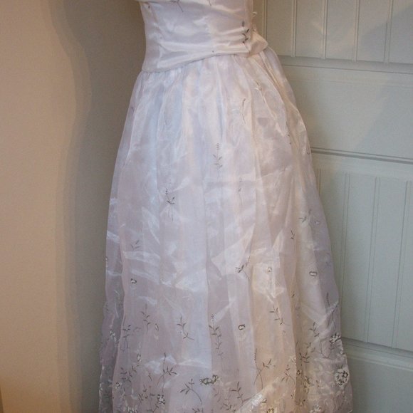 Niki Livas Full Length Prom/Formal/Bridal GOWN Size.9/10 Corset Back (1J) - Picture 6 of 11